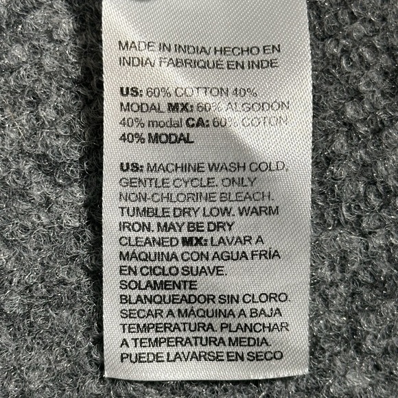 Chico's Blouse Womens‎ Size 2 Studded Short Sleeve V-Neck Tie Dye - Picture 7 of 10